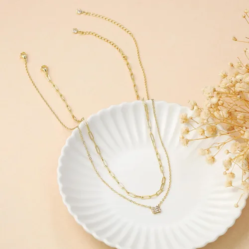Vista 6 de TEWIKY - Collares bañados en oro de 14 quilates para llevar escalonados, cadena con dije de diamante y gargantilla con eslabones cubanos, delicado