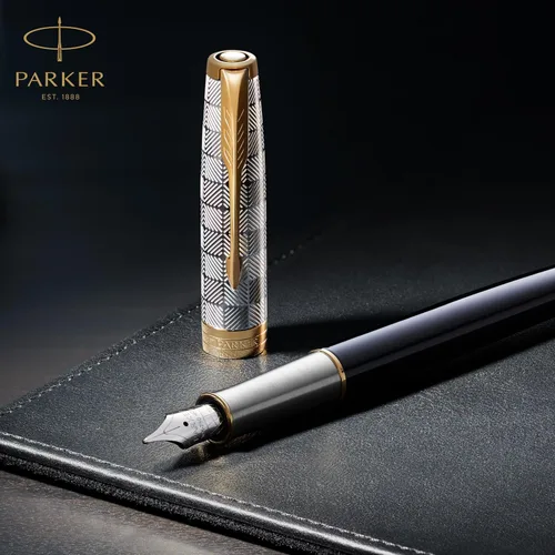 Vista 6 de Parker Sonnet 1931495 - Pluma estilográfica, color negro, con punta media y ribete dorado