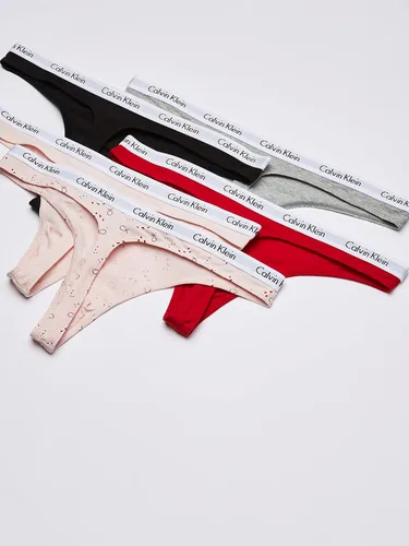 Vista 3 de Calvin Klein Tanga elástica de algodón con logotipo de carrusel para mujer, paquete múltiple