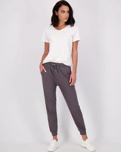 Vista 2 de Paquete con 3 unidades Pantalones deportivos de yoga ultra suaves para mujer con bolsillos y cordón (disponibles en tallas grandes)