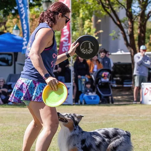 Vista 6 de Hyperflite Jawz Dog Flying Disc - Juguete de entrenamiento para perros más duro del mundo. Juguete de disco volador de la mejor competencia