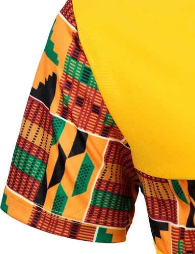Vista 5 de Conjunto de camiseta y pantalones cortos para hombre con estampado africano de LucMatton