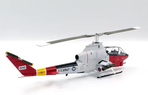 Vista 4 de ICM 32063 Modelo de avión de plástico AH-1G 'Arctic Cobra', Modelo de helicóptero estadounidense - Escala 1:32