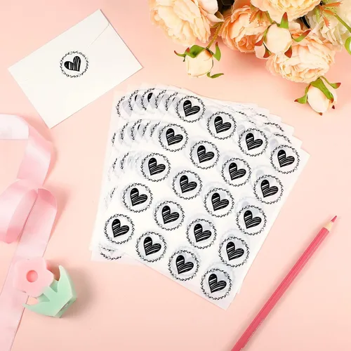 Vista 4 de Zonon - 500 sellos transparentes de corazón para sobre, calcomanías de corazón de boda, calcomanías de amor de 1.26 pulgadas, calcomanía de sellado