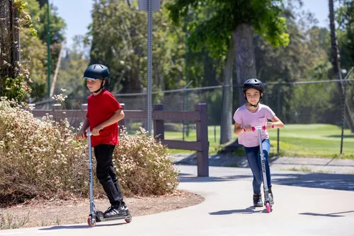 Vista 8 de Razor A Patinete para niños - Ligero, plegable, marco de aluminio y manillar ajustable Azul