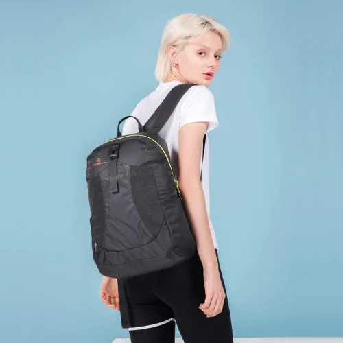 Vista 4 de Sinotron - Mochila de senderismo ligera y plegable de 22 l, mochila pequeña de senderismo, mochila de día para mujeres, hombres, viajes, camping