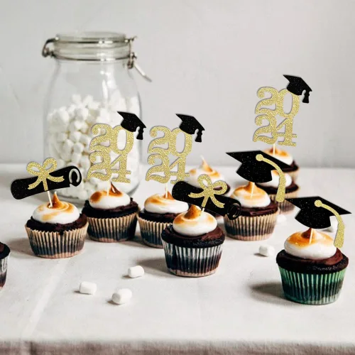 Vista 5 de Adornos para magdalenas de graduación 2023, paquete de 24 unidades con purpurina dorada clase de 2023 para decoraciones de fiesta temática