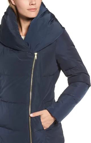 Vista 4 de Cole Haan Abrigo frontal de doble botonadura con cremallera de tafetán para mujer