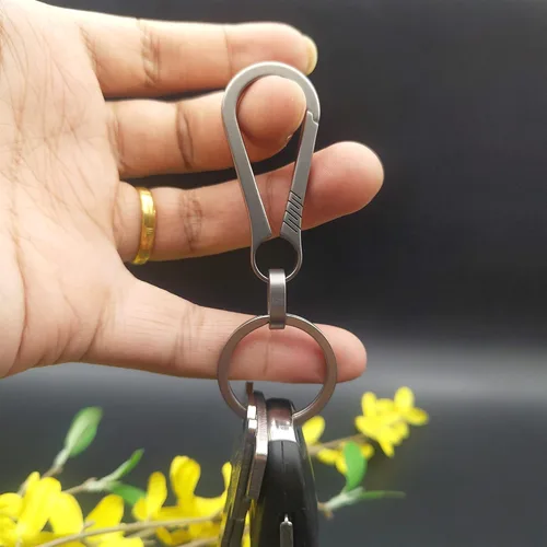 Vista 6 de LamChyar Llavero de titanio, clip de liberación rápida con 1 llavero, clip de mosquetón pequeño, el maravilloso regalo para hombres y mujeres, Tono