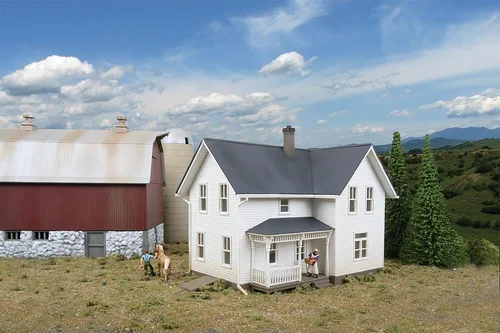 Vista 2 de Walthers Cornerstone Rural USA - Kit de plástico de granja Lancaster