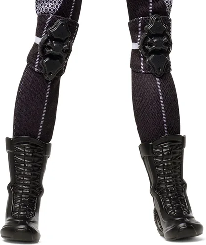 Vista 4 de Barbie Coleccionista Los Juegos del Hambre: Catching Fire Peeta Mellark Doll