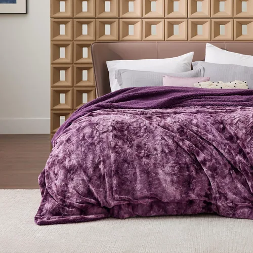 Vista 26 de Bedsure GentleSoft Manta Mullida de Sherpa - Manta de Forro Polar Cálida y Acogedora para Regalo de Mujer, Manta de Navidad de Felpa y Piel