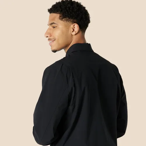 Vista 3 de Amazon Essentials Chaqueta bomber ligera y elástica con cremallera para hombre