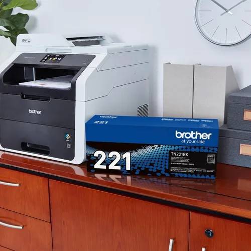 Vista 3 de Cartucho de tóner Brother TN221BK, tóner negro de repuesto, rendimiento de hasta 2,500 páginas, cartucho de reposición Amazon Dash, TN221
