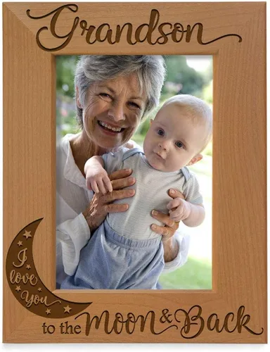 Vista 7 de KATE POSH Marco de fotos de madera grabado para nieta con texto en inglés "I Love You to the Moon and Back", regalos para abuelos, Navidad