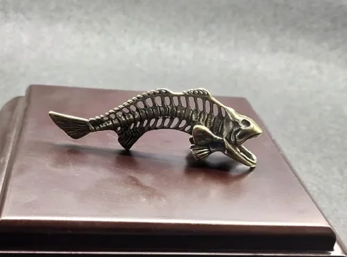 Vista 4 de DMtse Estatuas de decoración de hueso de pescado de latón chino para escultura de animales, Feng Shui para buena suerte y prosperidad
