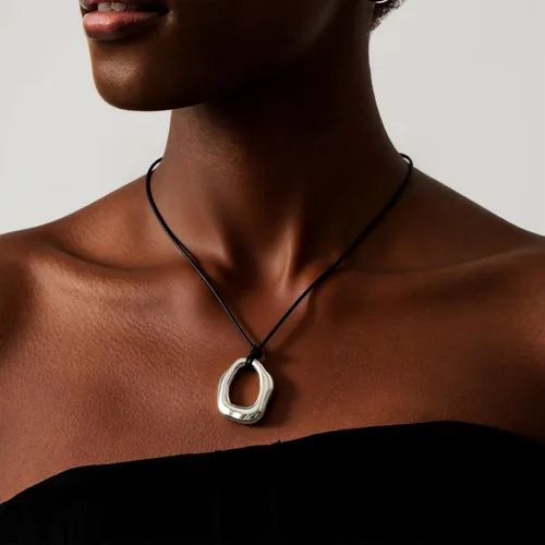 Vista 3 de YANCHUN Collar occidental con dije grueso, collar de cordón de joyería bohemia con colgante, accesorios de joyería A1: Gargantilla gruesa de plata