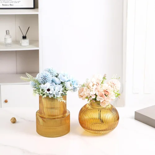Vista 4 de Jarrones de vidrio acanalado, juego de 2 jarrones estriados para flores, florero de vidrio ámbar para tulipanes, jarrón moderno para sala de estar