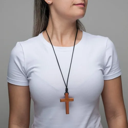 Vista 5 de Intercession crucifijo de madera con cuerda hecho en Brasil