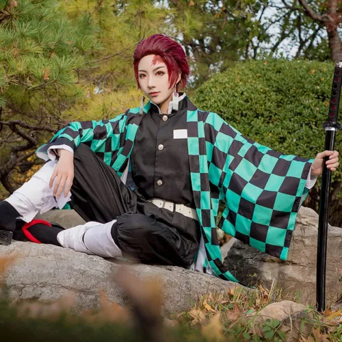 Vista 7 de Disfraz de cosplay de Tanjiro Shinobu Zenitsu Giyuu para adultos, disfraz de Halloween para adultos, kimono, uniforme con aretes de peluca