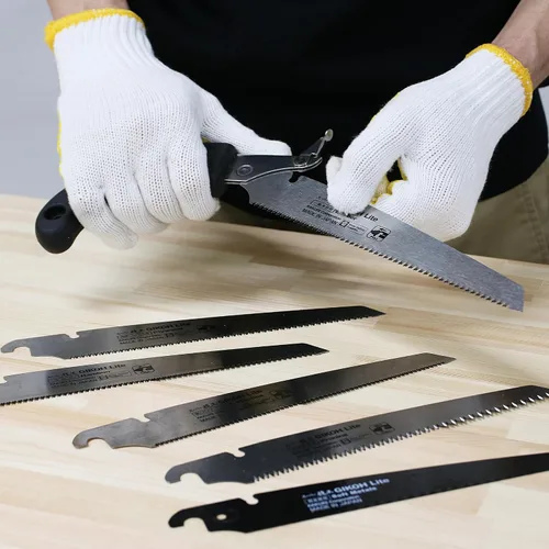 Vista 4 de KAKURI Sierra de mano japonesa [corte de bambú] Sierra de tracción japonesa de 8-1/4 pulgadas con cubierta de cuchilla, fabricada en Japón