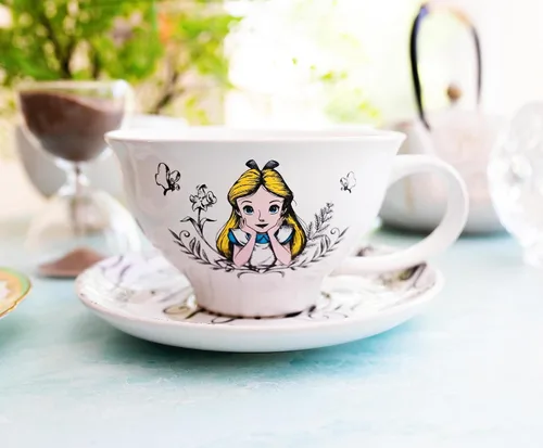 Vista 3 de Disney Alicia en el país de las maravillas World of My Own - Juego de taza de té y platillo de cerámica de 12 onzas Juego de regalo de fiesta