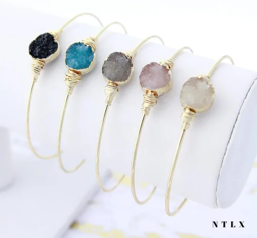 Vista 6 de NTLX Pulsera chapada en oro para mujer Elegante diseño dorado Pulsera Druzy Gran regalo
