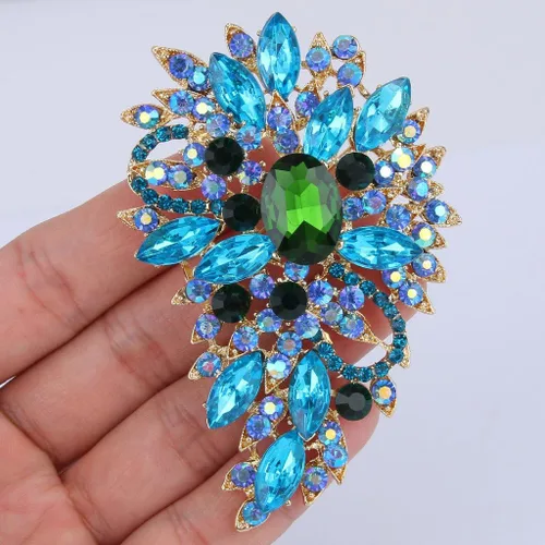 Vista 2 de Broche EVER FAITH para ramo con hojas y flores de cristal austriaco para mujer