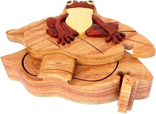Vista 2 de Frog on Lily Pad - Caja de rompecabezas de madera natural de Intarsia - Hecho a mano con compartimento secreto