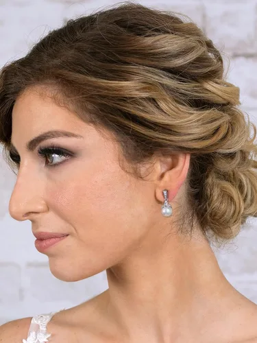 Vista 3 de Mariell Juego de collar y aretes de perlas con cristales de circonita cúbica para novia, dama de honor, regalo de cumpleaños