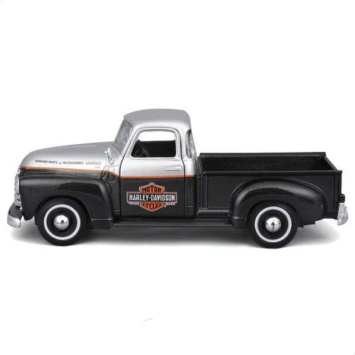 Vista 5 de Maisto 1:24 Harley Davidson '48 FL Panhead + 1950 Chevrolet 3100 Pickup Juego de vehículos fundidos a troquel