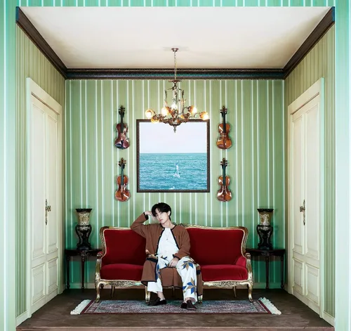 Vista 7 de BTS BE Deluxe Edition Álbum CD+1p Póster en paquete+1p Cartel lírico en paquete+100p+92p PhotoBook+32p Making Book+8p PhotoCard+1ea Photo Frame+7p
