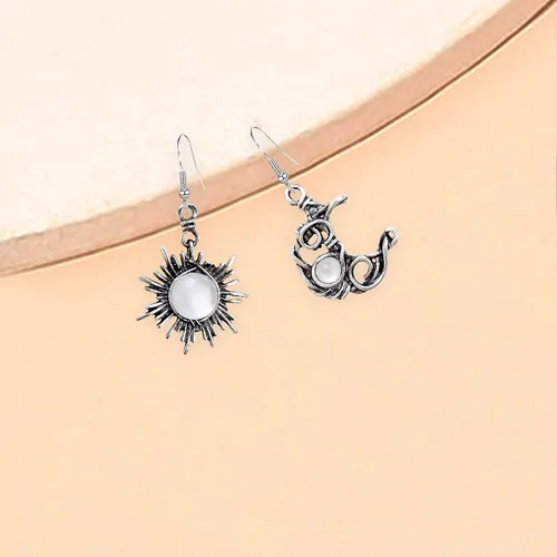 Vista 6 de Aretes colgantes vintage bohemios de ópalo con forma de sol y luna, piedra de luna, gancho de piedra natural, bohemios para mujeres y niñas, joyería