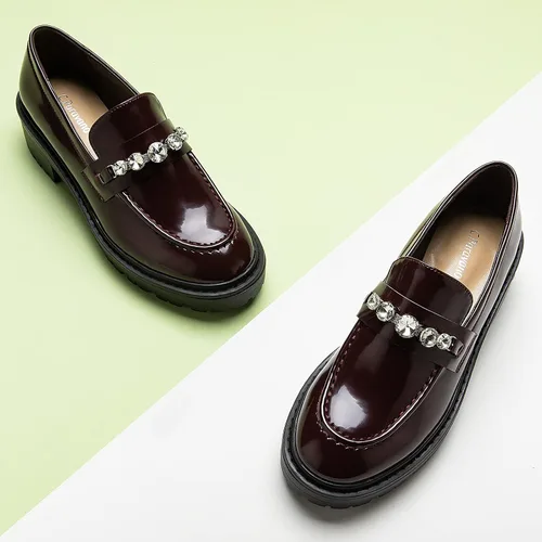 Vista 3 de C.Paravano Mocasines gruesos para mujer: cómodos mocasines de plataforma con suela de lengüeta en negro, estampado exquisito, Mocasín B_rojo oscuro