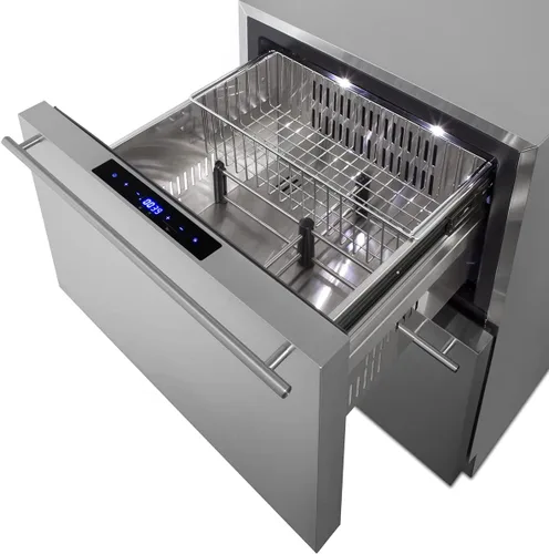 Vista 3 de Summit SPRF34D 24 Inch Wide 3.9 Cu. Ft. Compact Refrigerator with Freezer