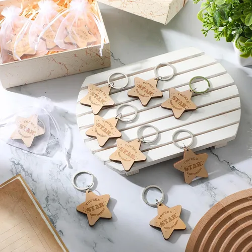 Vista 3 de Roowest 50 juegos de llaveros de estrella a granel incluyen llavero de estrella y bolsa de organza, regalos de agradecimiento para San Valentín