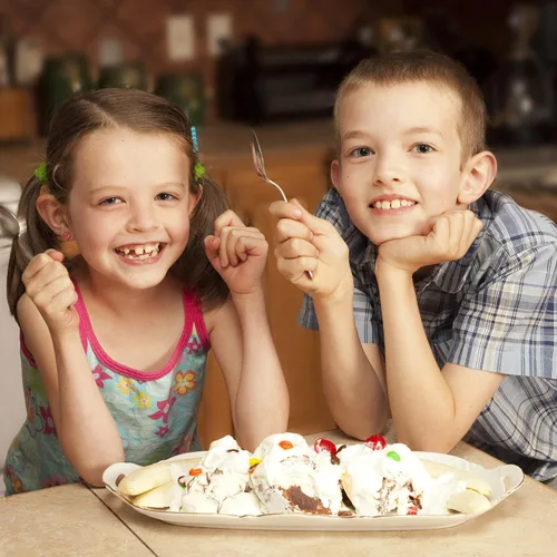 Vista 4 de Máquina para hacer helados: también hace sorbete, postre de yogur congelado, máquina de capacidad de 1 cuarto de galón con recetas incluidas fáciles