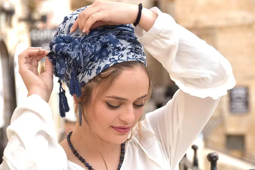 Vista 3 de Increíble pañuelo de cabeza blanco azul suave Tichel, redecilla para el cabello, bufanda para la cabeza, cubierta de cabeza, cubierta de cabeza
