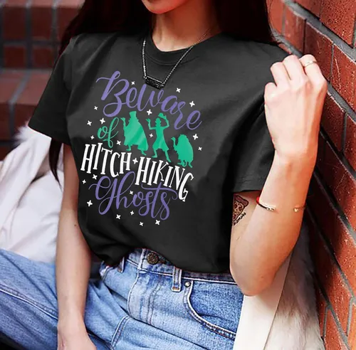 Vista 2 de Beware of Hitch - Camiseta de manga corta para mujer, diseño de fantasma, para Halloween