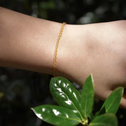 Vista 2 de Bemoly Pulsera de eslabones de oro de 14 quilates para mujer, delicada pulsera de cadena ajustable, cadena de malla de eslabones de clip, lindas