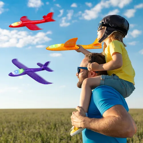 Vista 7 de CUKU Paquete de 4 juguetes de avión con luz LED, avión grande de espuma de 17.5 pulgadas, 2 modos de vuelo, avión planeador, juguetes voladores al