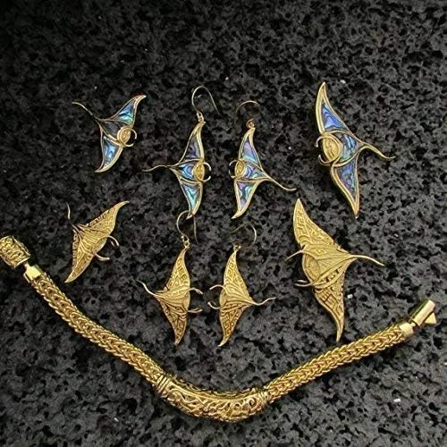 Vista 4 de Pendientes de mantarraya de mantarraya de oro vermeil de oro de 18 quilates Océano Playa Regalo Joyas Hechos a mano Únicos
