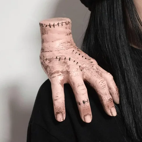 Vista 5 de Addams Thing Hand, Addams Family - Juguete móvil para disfraz de Halloween, cosplay, accesorio y regalo para fanáticos, adultos y niños