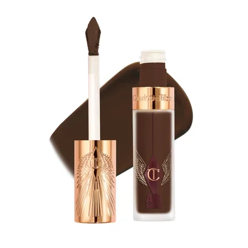 Vista 13 de Charlotte Tilbury AIRbrush Corrector de desenfoque impecable – Corrector para ojeras, manchas y más – Hidratante, cobertura completa con un acabado