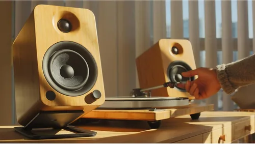 Vista 9 de Kanto YU4BAMBOO Altavoces Amplificados con Bluetooth y Preamplificador de Phono Integrado Modo de Espera Automático y Encendido Control Remoto