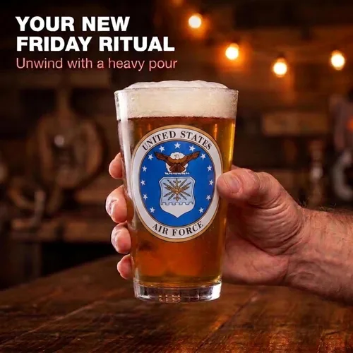 Vista 4 de Artisan Owl Vaso de pinta con emblema de la Fuerza Aérea de los Estados Unidos, con licencia oficial, 16 onzas, vidrio, fabricado en los Estados