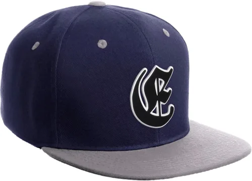 Vista 719 de Daxton Gorra clásica con visera de billete plano con letras del alfabeto inglés antiguo de la A a la Z