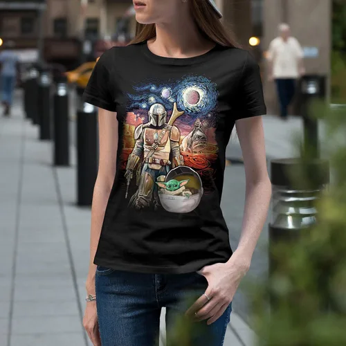 Vista 2 de Starry Night Surreal Artwork T-Shirt