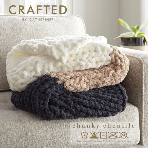 Vista 7 de Crafted By Catherine Hilo de Chenille Grueso - Paquete de 2 (8 oz / 227 g, 31.7 Yardas Cada Madeja), Beige, Calibre 7 Jumbo
