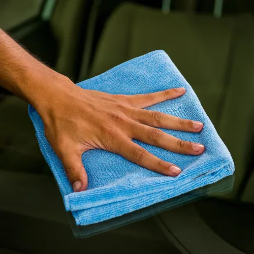 Vista 7 de Chemical Guys, kit de limpieza interior de coche de 9 piezas, limpiador, gel, cepillos
